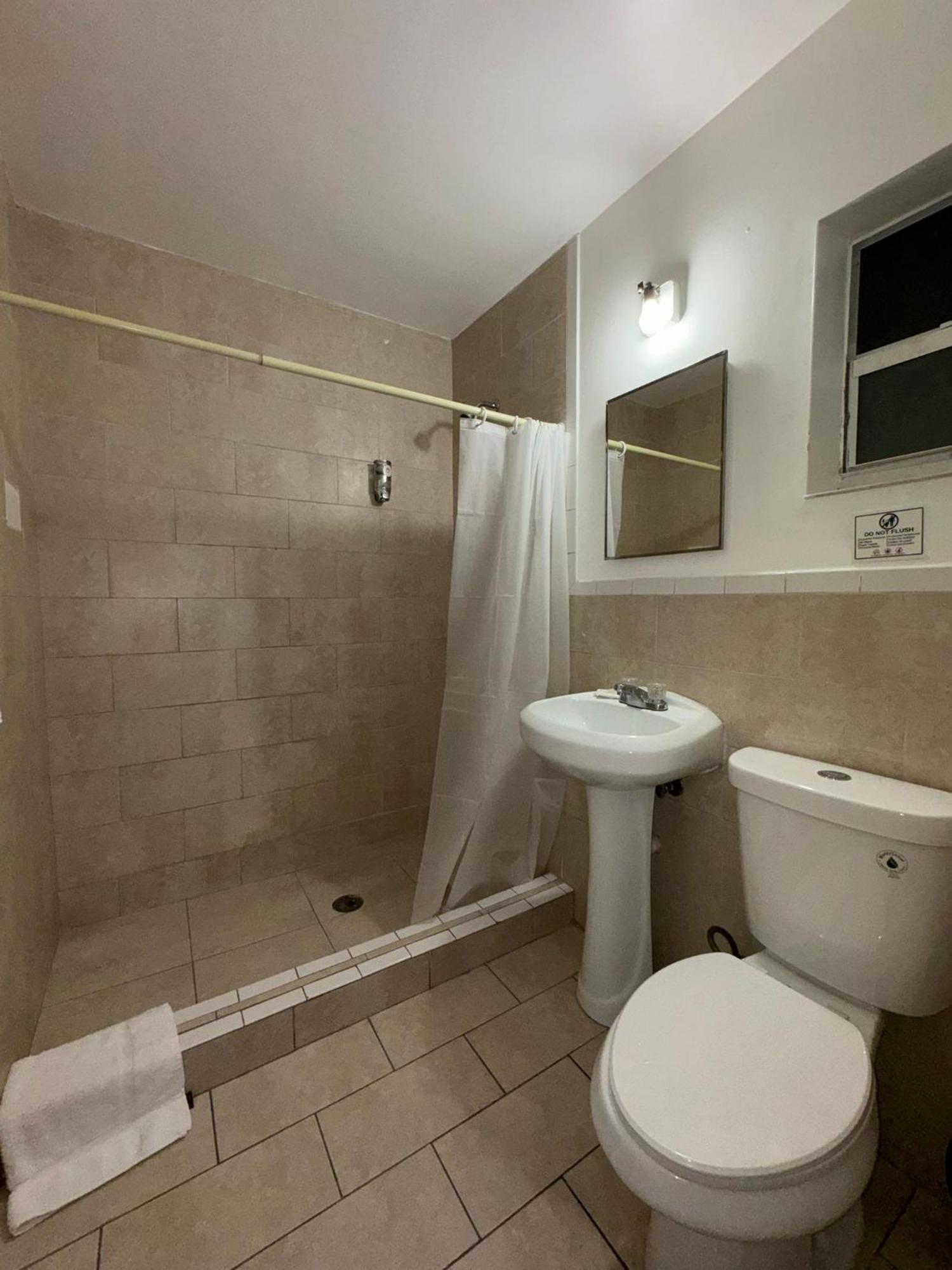 Hotel Rainbow - Miami - Little Havanna מראה חיצוני תמונה
